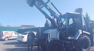 Отгрузка экскаватора погрузчика Cukurova 885XG в Нижний Новгород