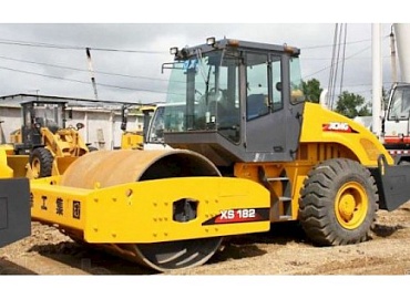 XCMG XS182