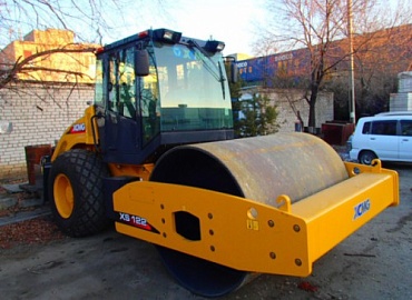 XCMG XS122