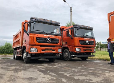 Самосвал Shacman 6x4 X3000 SX3258R384 - фото 1