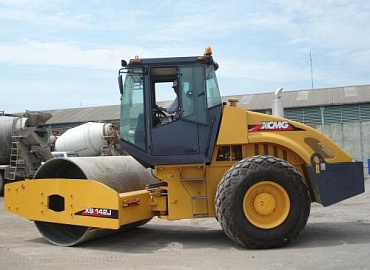 XCMG XS142J